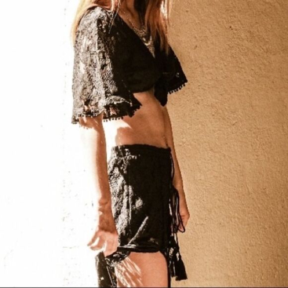 Lace Halter Top/Slit Leg Pants Set - Picture 10 of 16